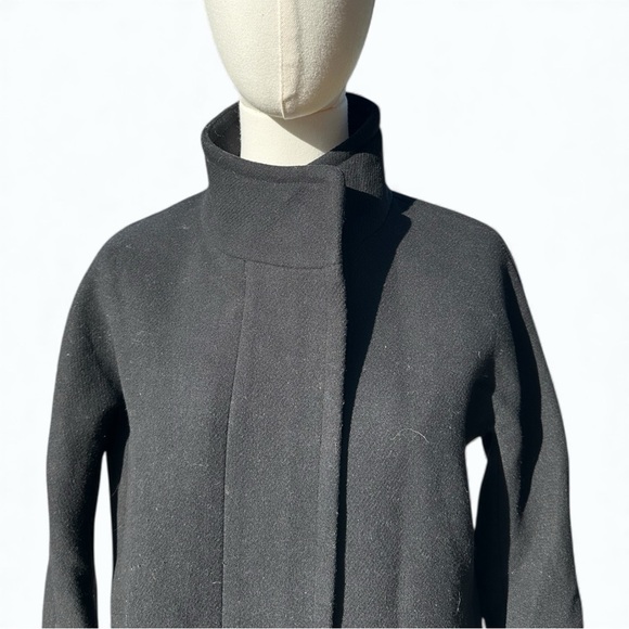 J.Crew Black Wool Blend City Coat Women’s Size 4 - Classic Pea Coat Style - Picture 3 of 6